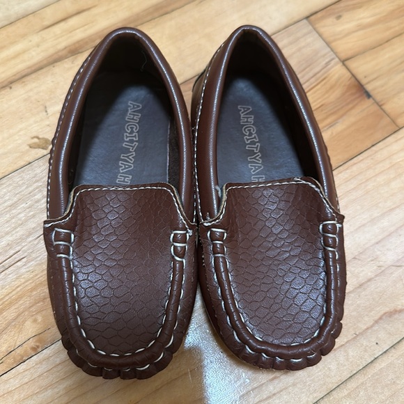 Ahcityah slip on loafers dress flat shoes in brown UK 23 US 7.5 Kids - Picture 4 of 5